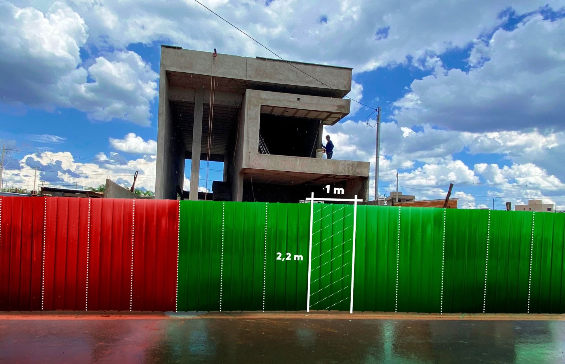 Tapume Metálico para Fechamento de Obra — Cores Diversas